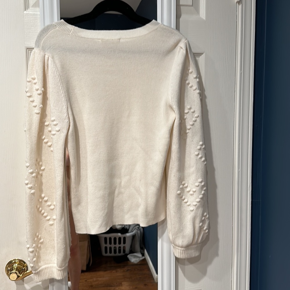 Splendid Sweater - Picture 5 of 5